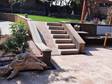Escalier en travertin Noce sur terrasse avec dalles en travertin Noce