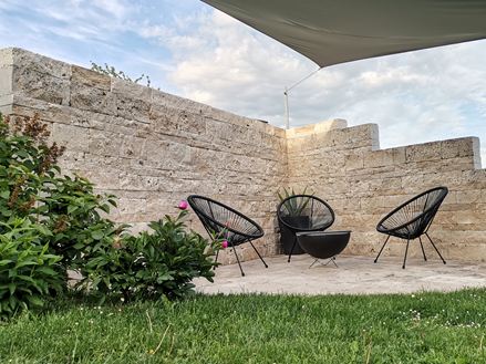 Travertin_Mur_Moyen_Select_Rustic_Coin_siège