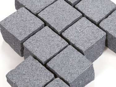 Pavés en granite Mundo 10x10x8 cm vus de près