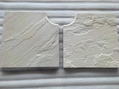 Yellow Mint Coin piscine décolleté clair