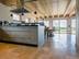 Cuisine moderne avec carrelage en travertin Noce