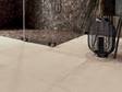 Une douche en carrelage effet béton Pure Sand