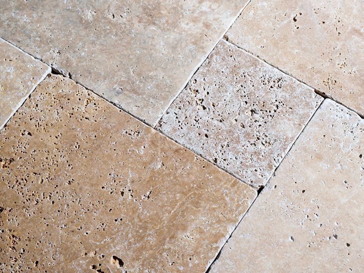 carrelage classic country en travertin vieilli stonenaturelle