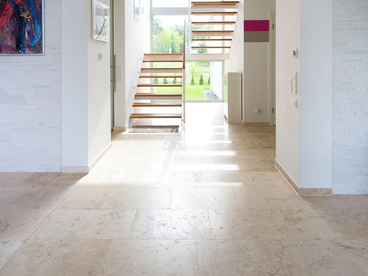 carrelage classic light en travertin adouci stonenaturelle