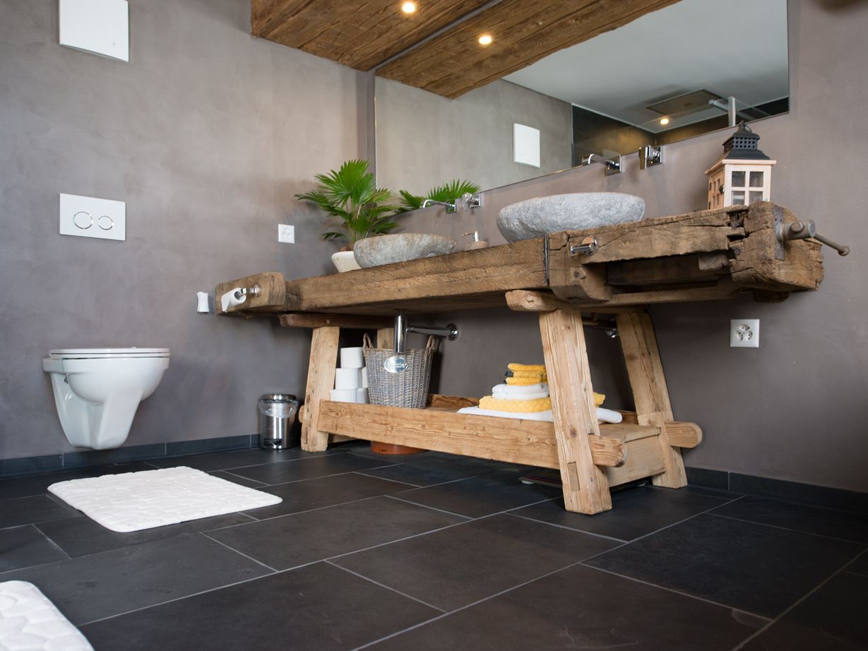 vu de près : ardoise Mustang