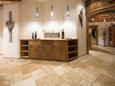 Carrelage Rustic En Travertin Vieilli Stonenaturelle