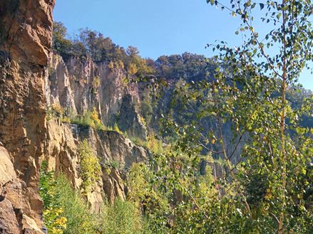Steinbruch für Porphyr Naturstein
