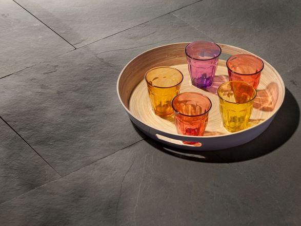 Eine Bühne für Farbakzente: Der Schiefer Grey Slate